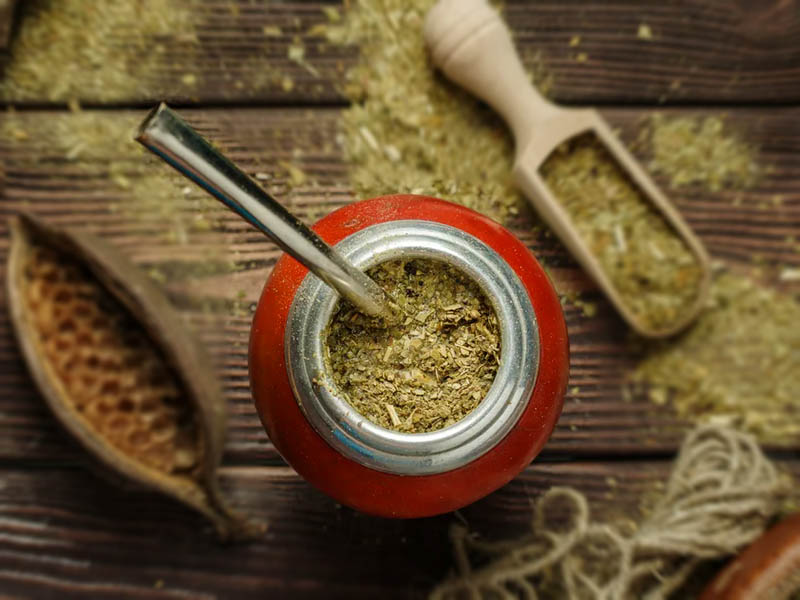 Learn everything about mate, a very Argentine custom.