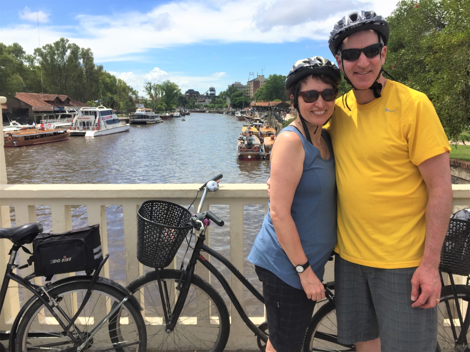 Tigre y Delta con Canoa